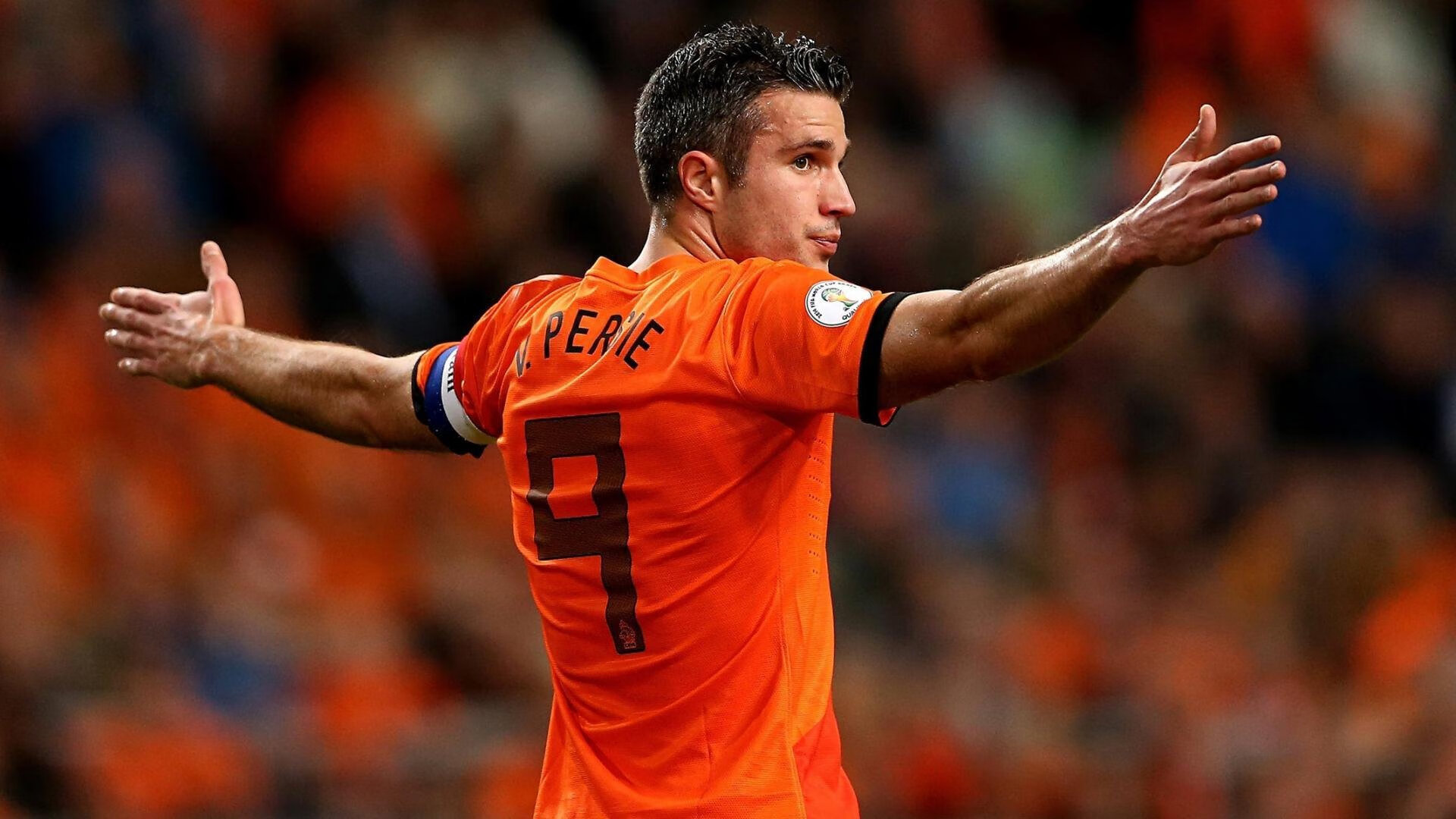 若日尼奥接管F1街道赛，当足球大脑驶入赛车迷宫