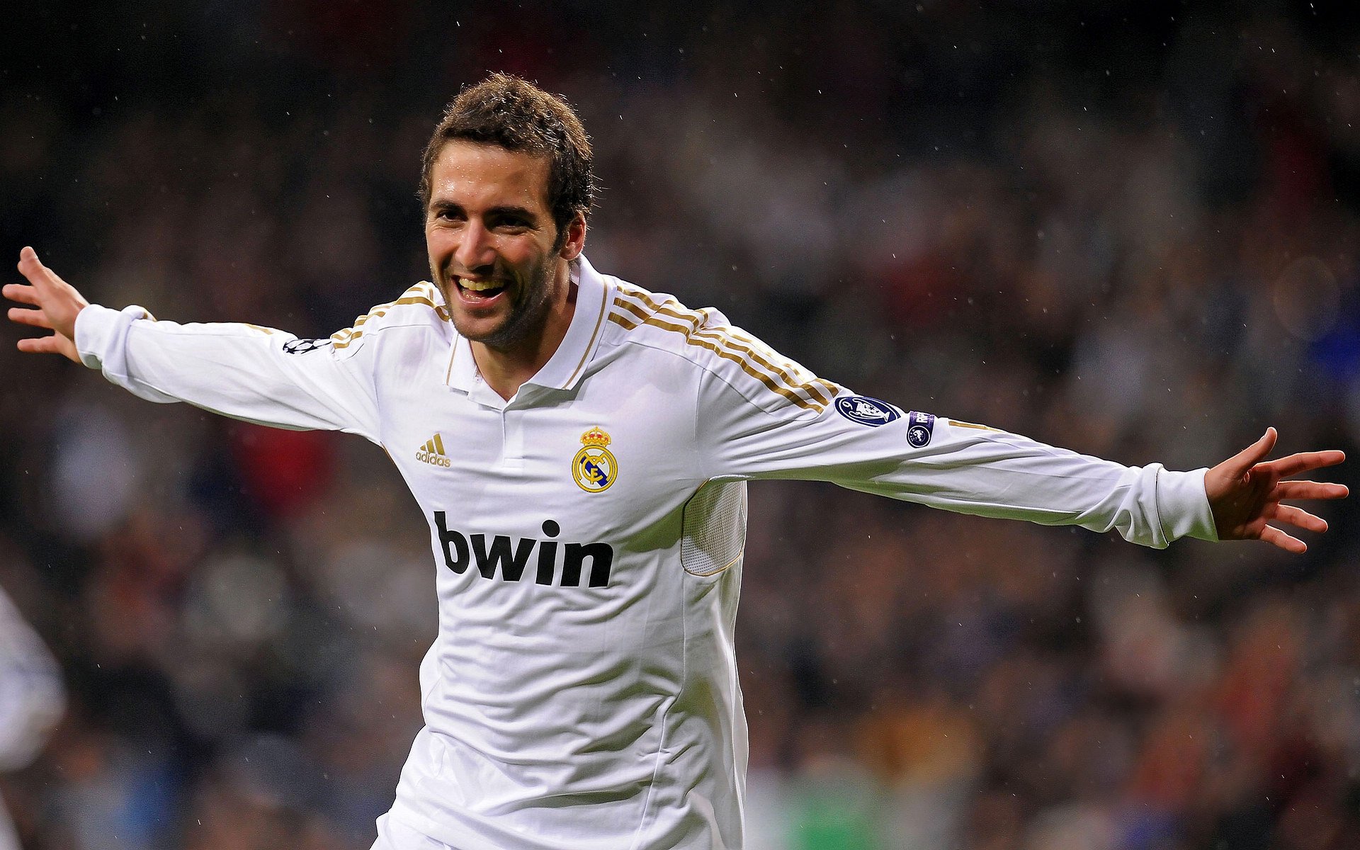 迪亚斯，当足球成为移民的史诗，世界杯之夜无人能解