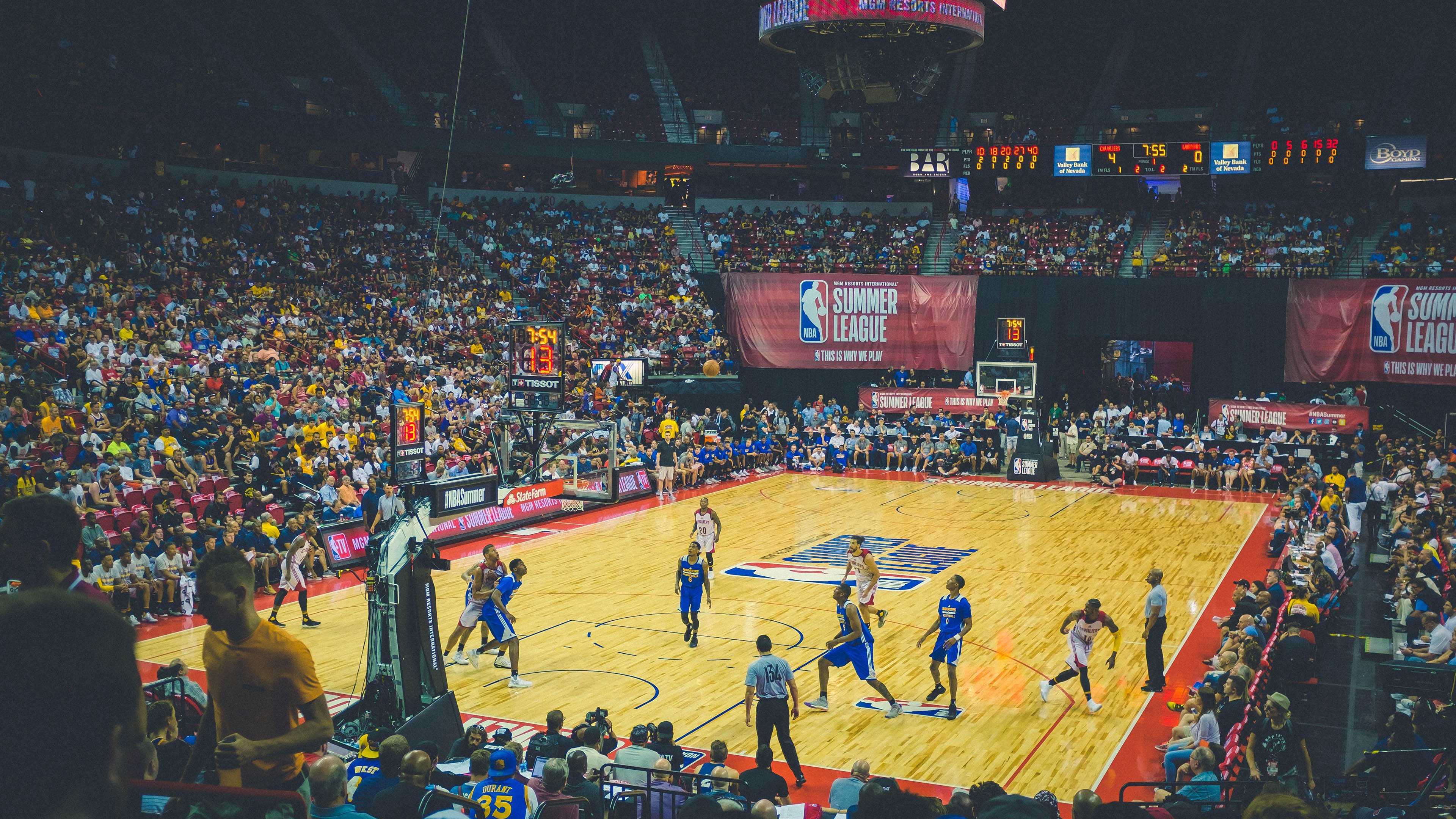 季后赛抢七之夜,德布劳内节奏完全掌控,当绿茵场化为交响乐厅